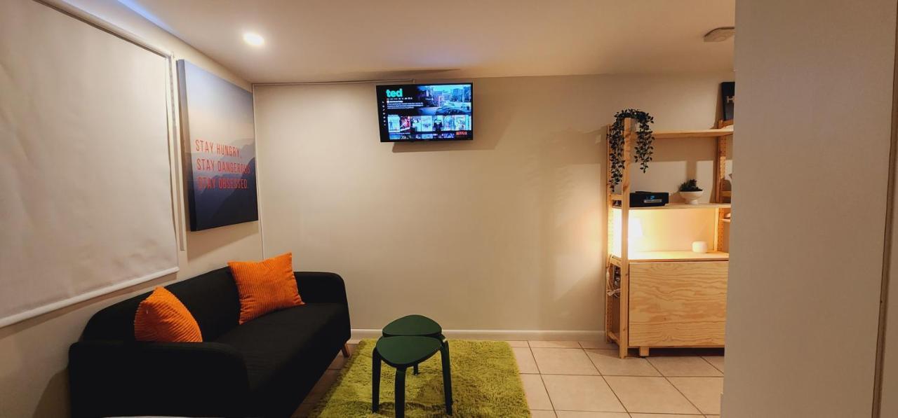 Private Aparment Studio In The Hard Of Miami Unit # 6 Opa-locka Exterior photo